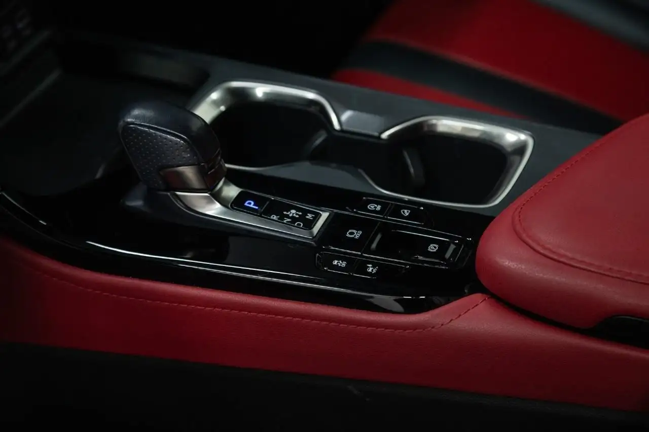 Lexus NX fotografie Lexus NX