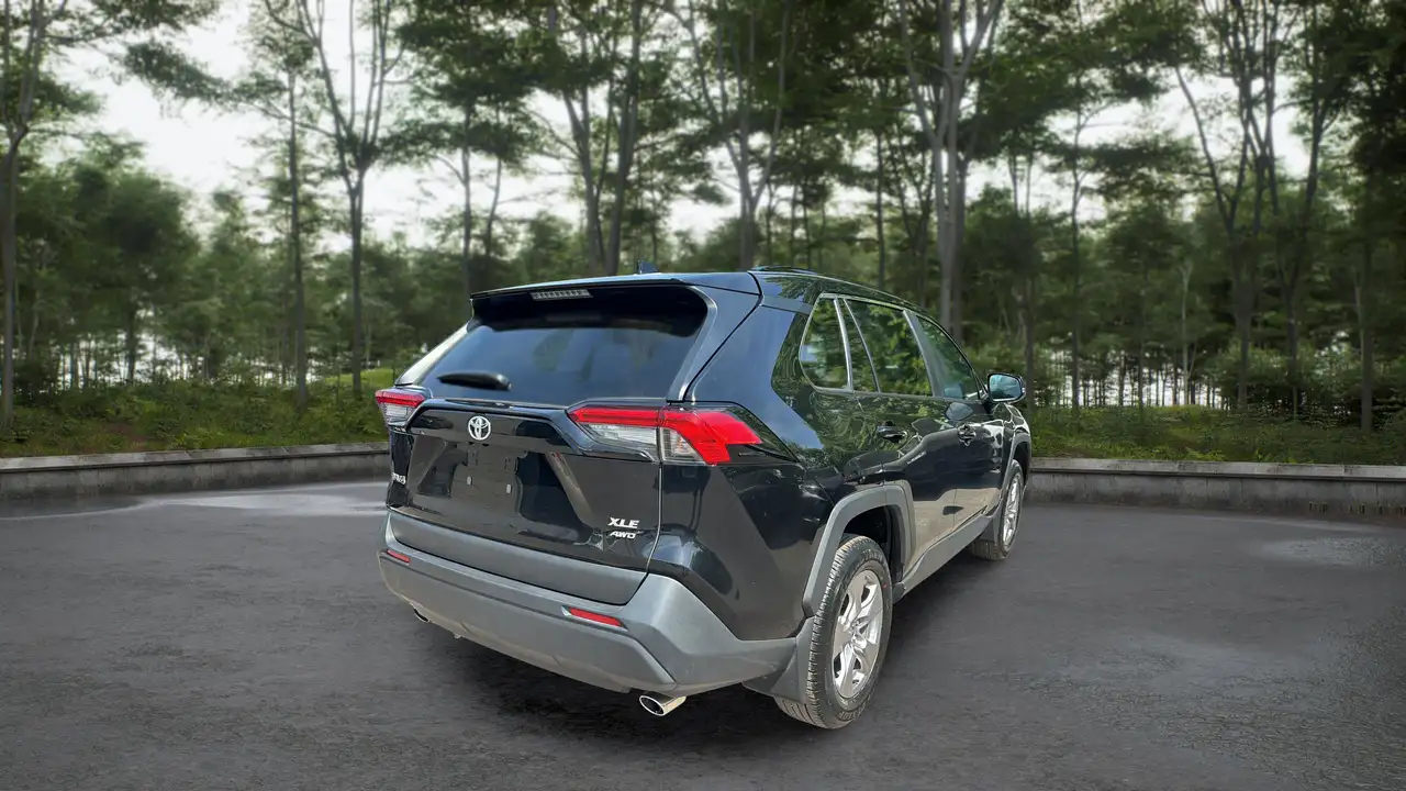 Toyota RAV 4 снимка Toyota RAV 4