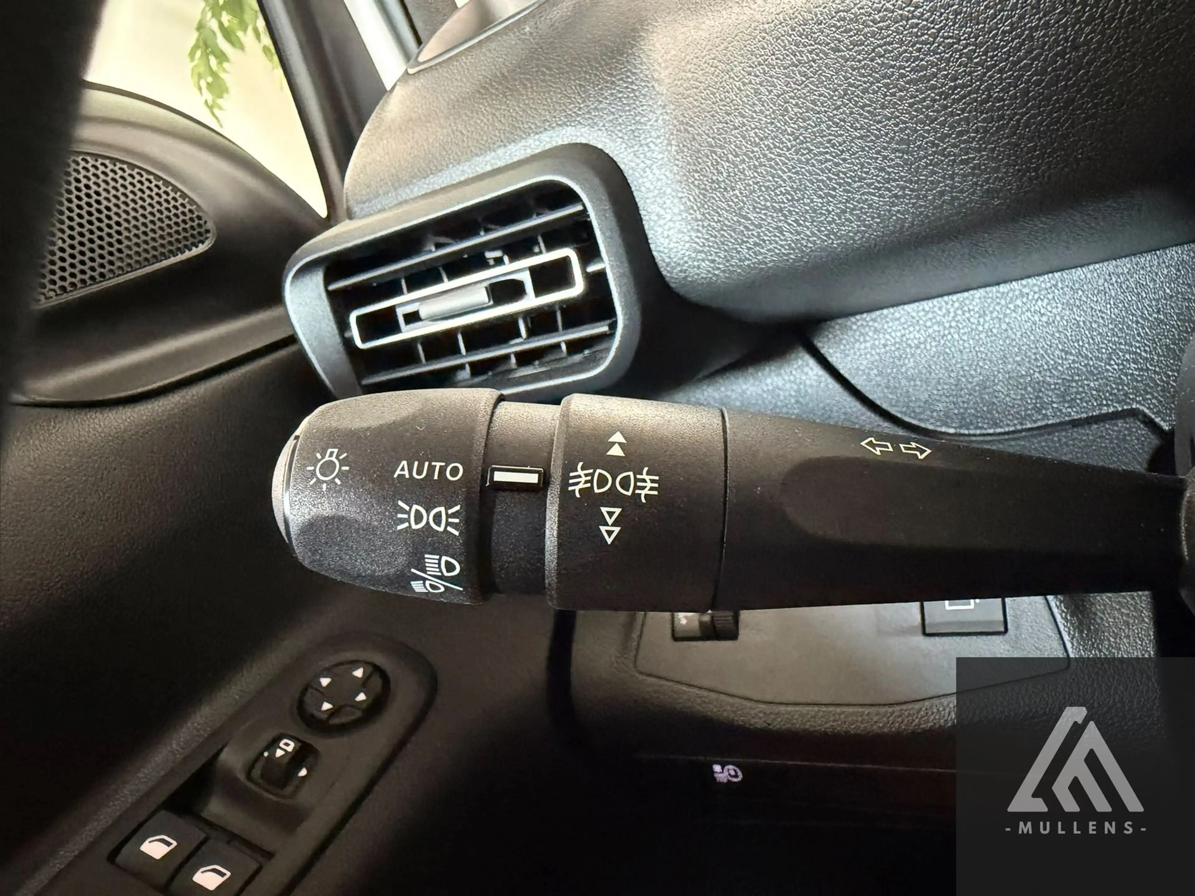 Peugeot Partner e Partner Standard Heavy 50 Kwh slechts 921 kilometers — photo 12