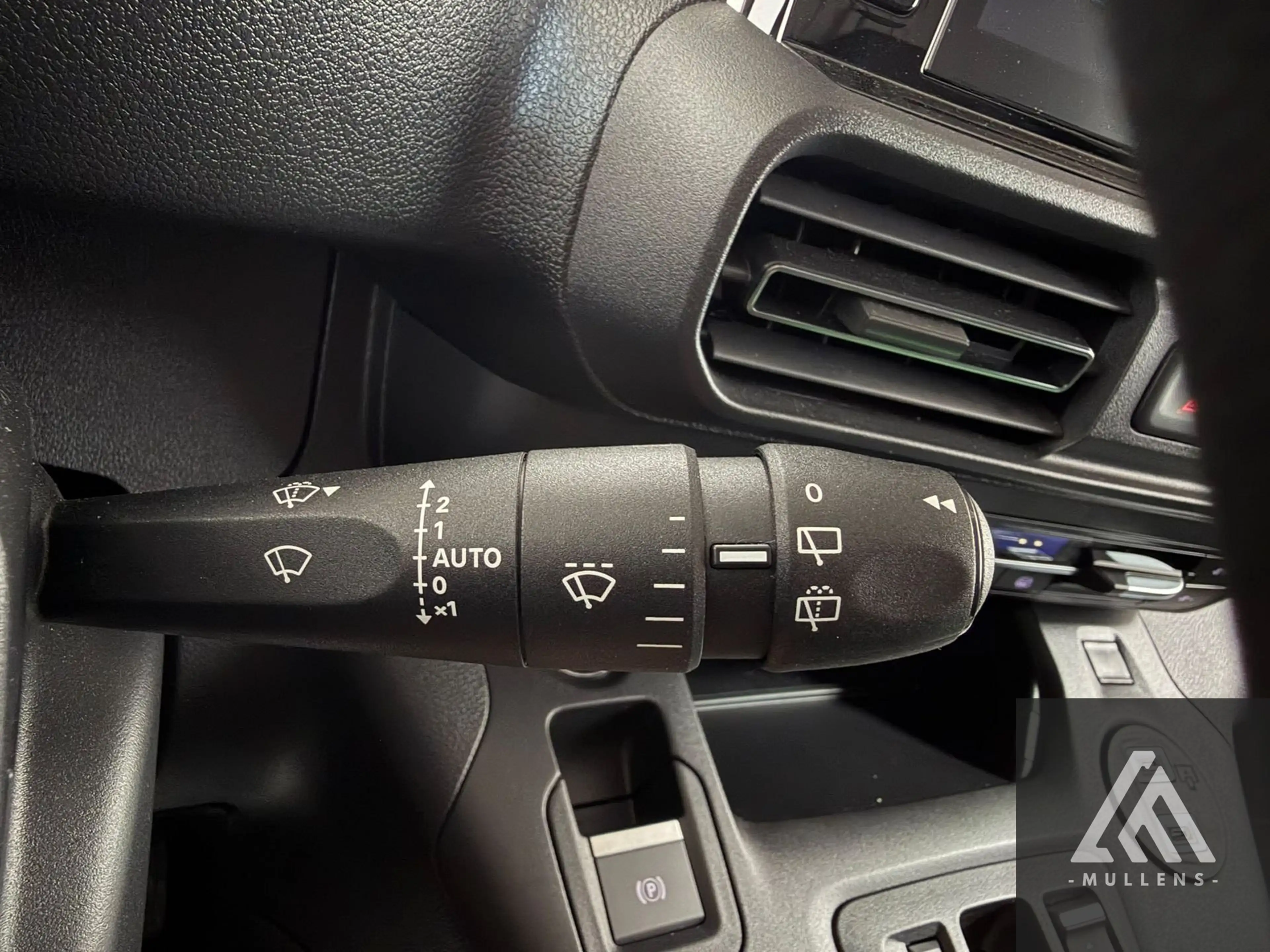 Peugeot Partner e Partner Standard Heavy 50 Kwh slechts 921 kilometers — photo 13