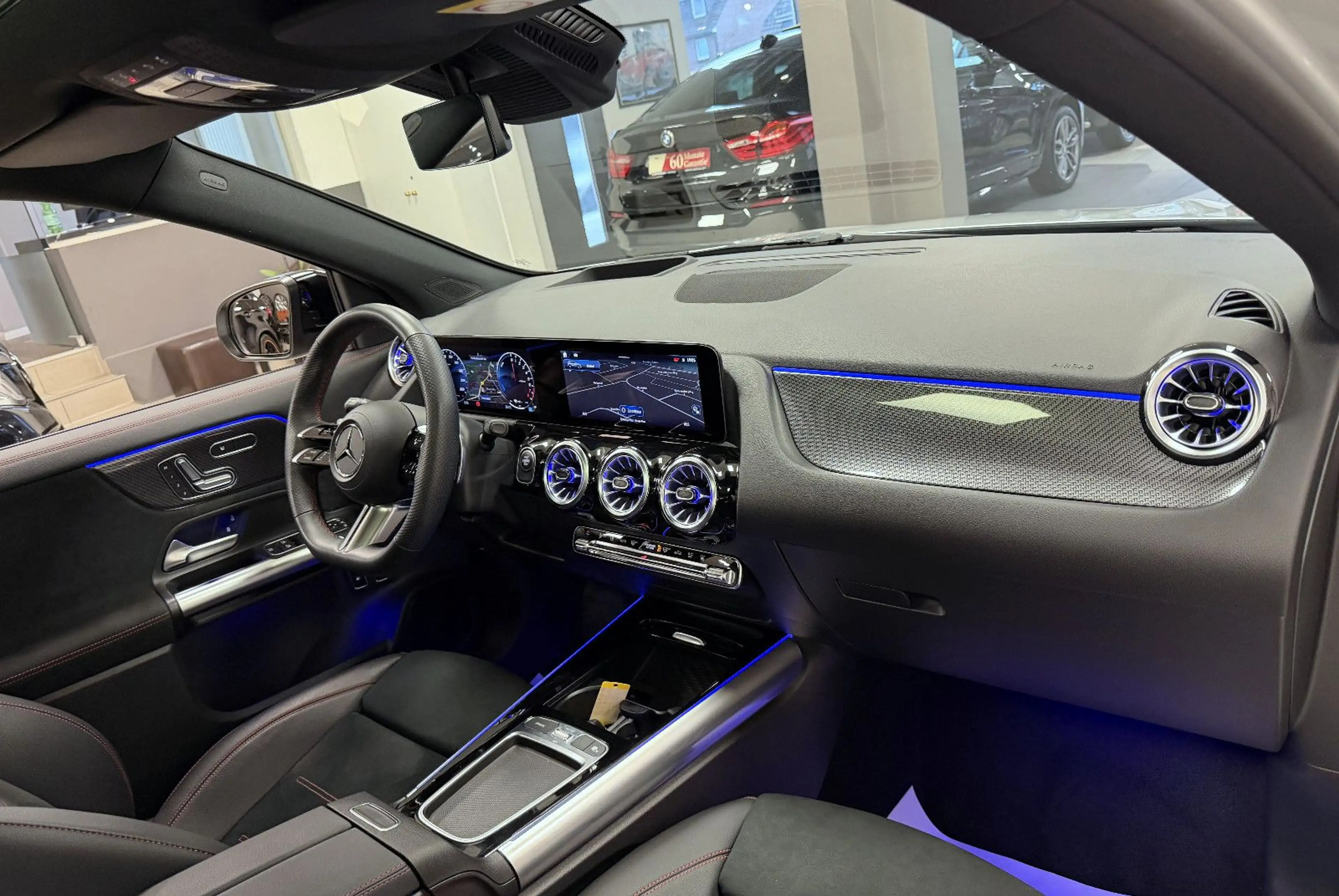 Mercedes-Benz GLA 250 e *AMG Line*Night*PanSD*ACC*Memory* — photo 11