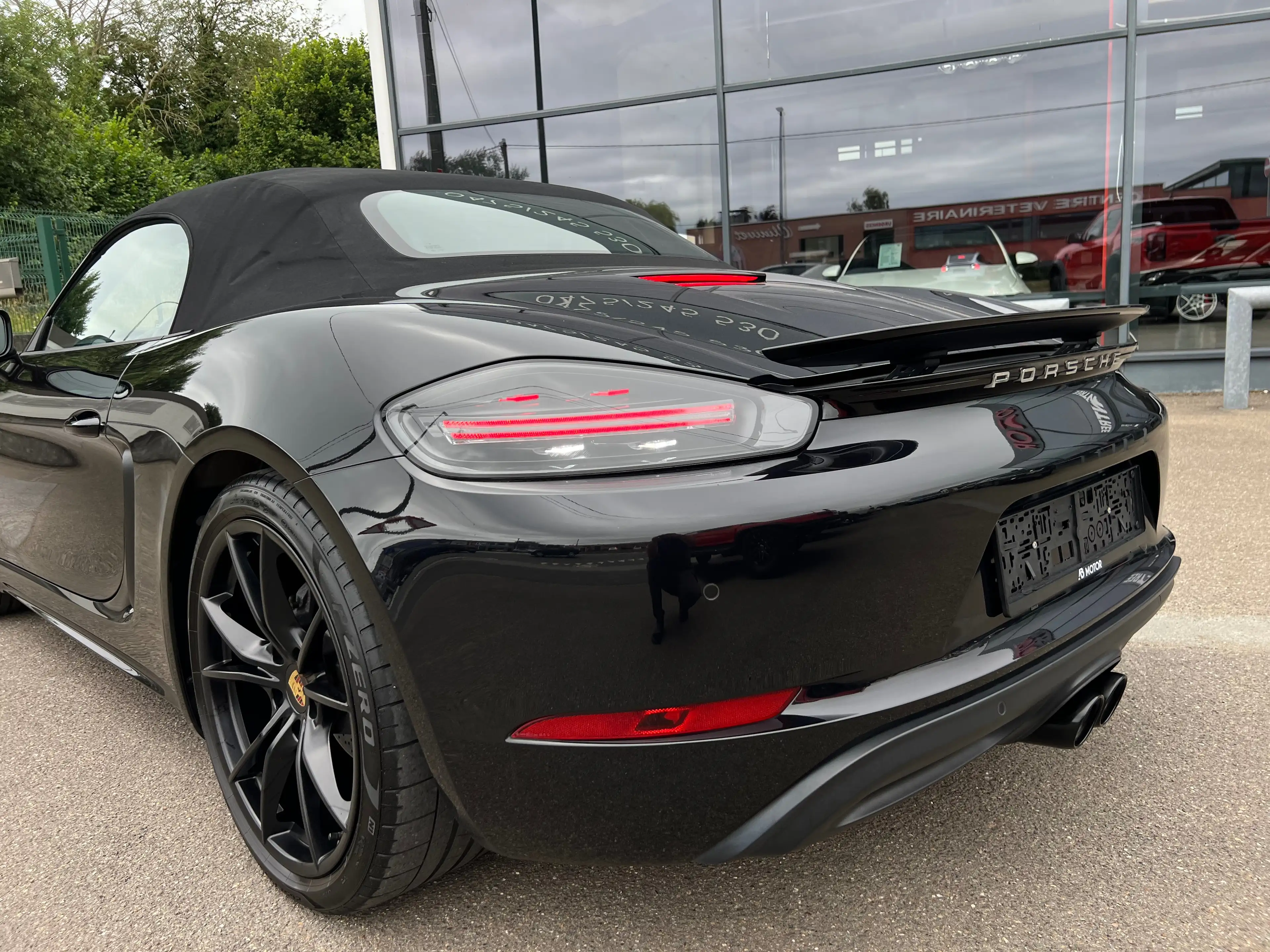 Porsche 718 Boxster 2.0 Turbo PDK PDLS+ CHRONO EXHAUST JA20 — photo 10