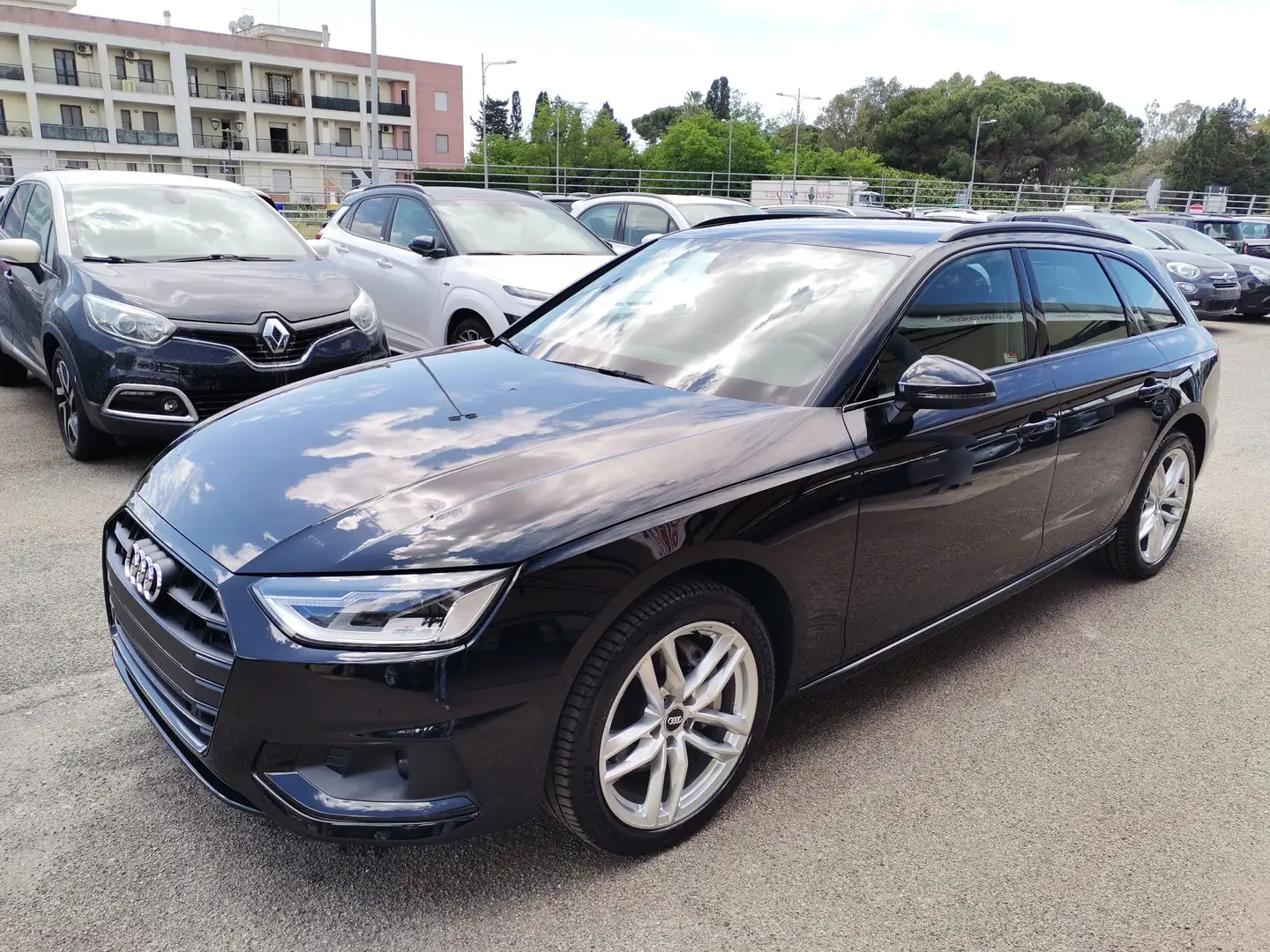 Audi A4 Avant 40 2.0 tdi 190CV GARANZIA AUDI FINO 07/2025 Nero - 1