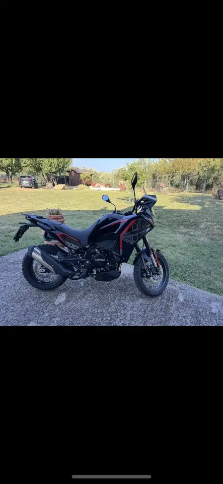 Moto Morini X-Cape