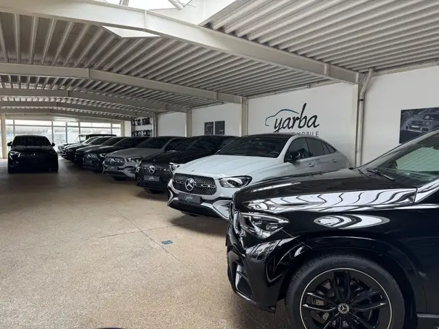 Mercedes-Benz GLE 300 d 4Matic/Coupe/AMG Premium/Pano/SoftClose