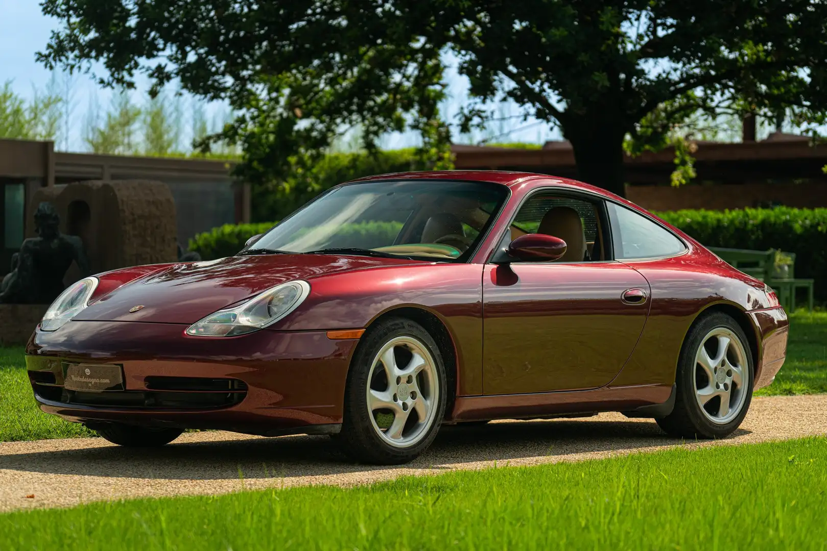 Porsche 996 (911) CARRERA Rot - 1