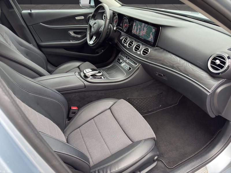 Mercedes-Benz E 400 E400 T Avantgarde 4Matic — photo 14