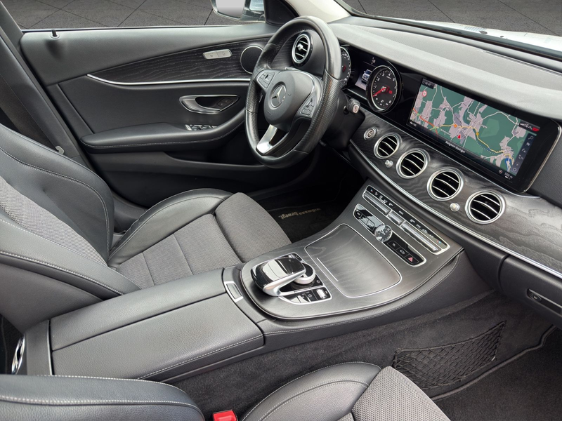 Mercedes-Benz E 400 E400 T Avantgarde 4Matic — photo 13
