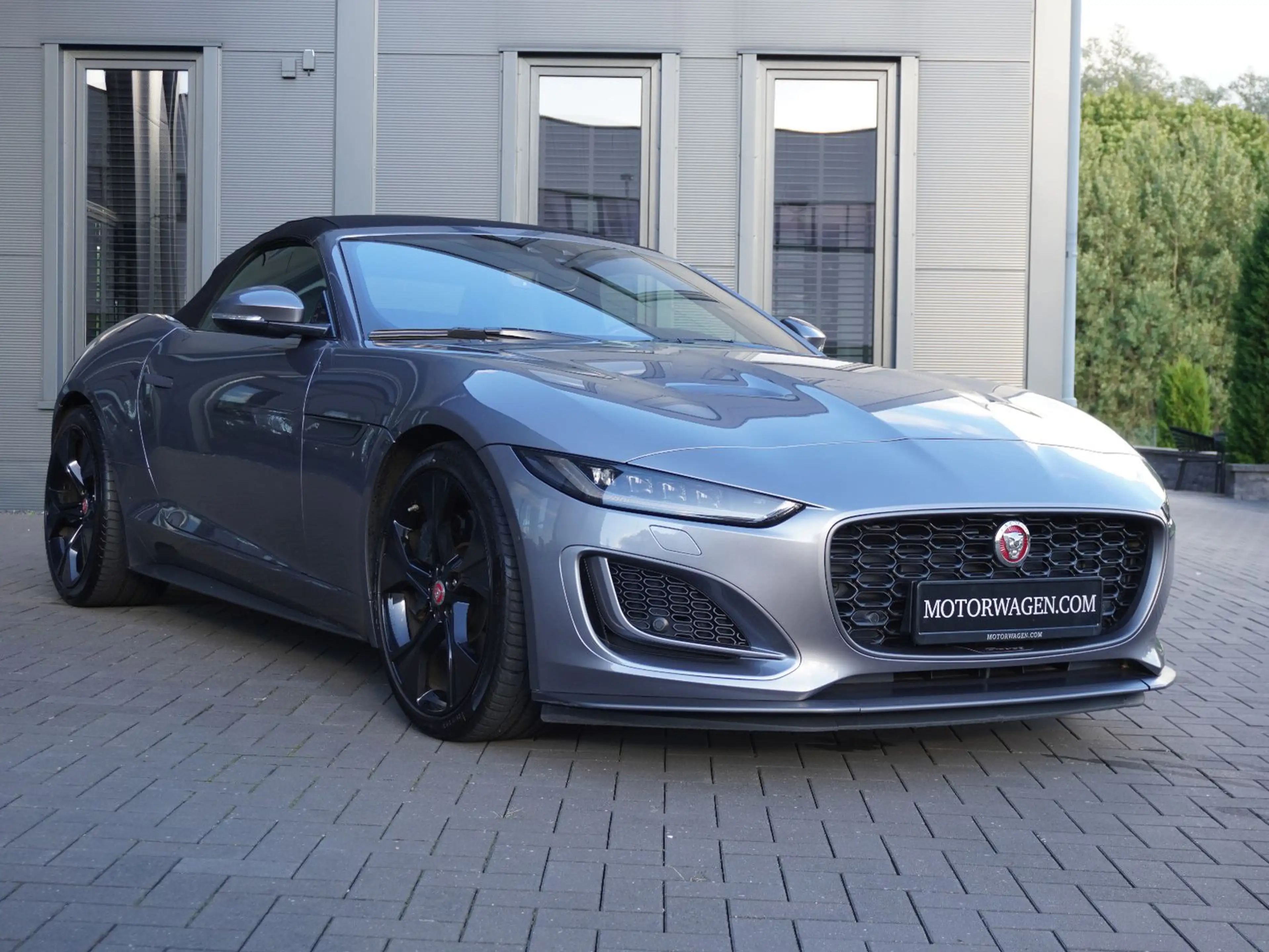 Jaguar F-Type F-TYPE P 450 V 8 Cabriolet First Edition RWD — photo 8