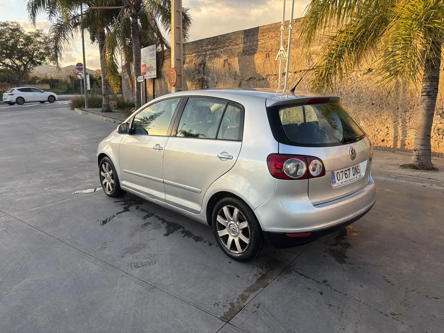Volkswagen Golf Plus 1.9TDI Highline - 1