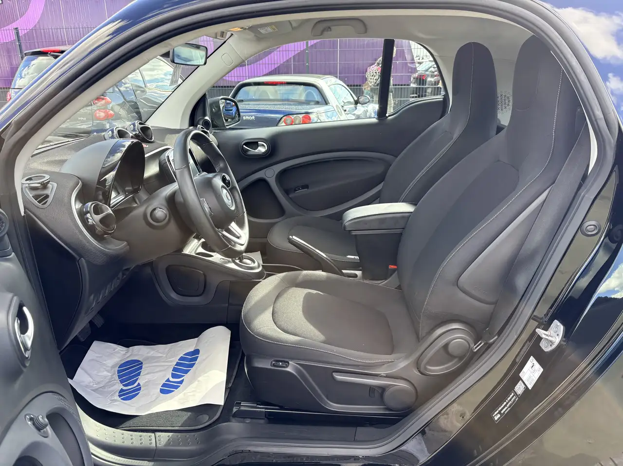 smart forTwo 90PS,KLIMA,SITZH,SERVO,NAVI,LED,PANORA,INSP+TÜV 12