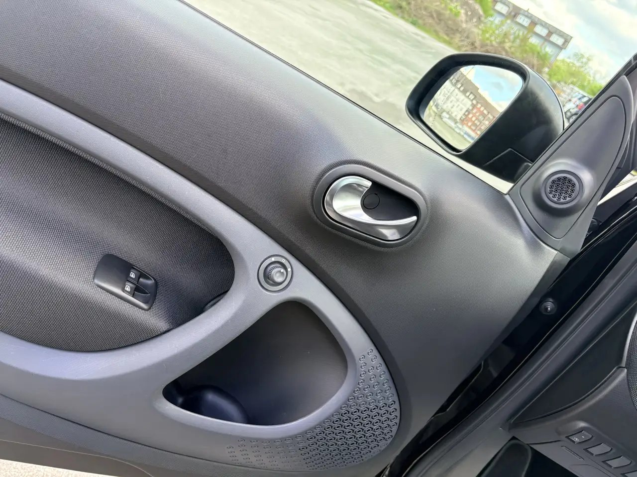 smart forTwo 90PS,KLIMA,SITZH,SERVO,NAVI,LED,PANORA,INSP+TÜV 16