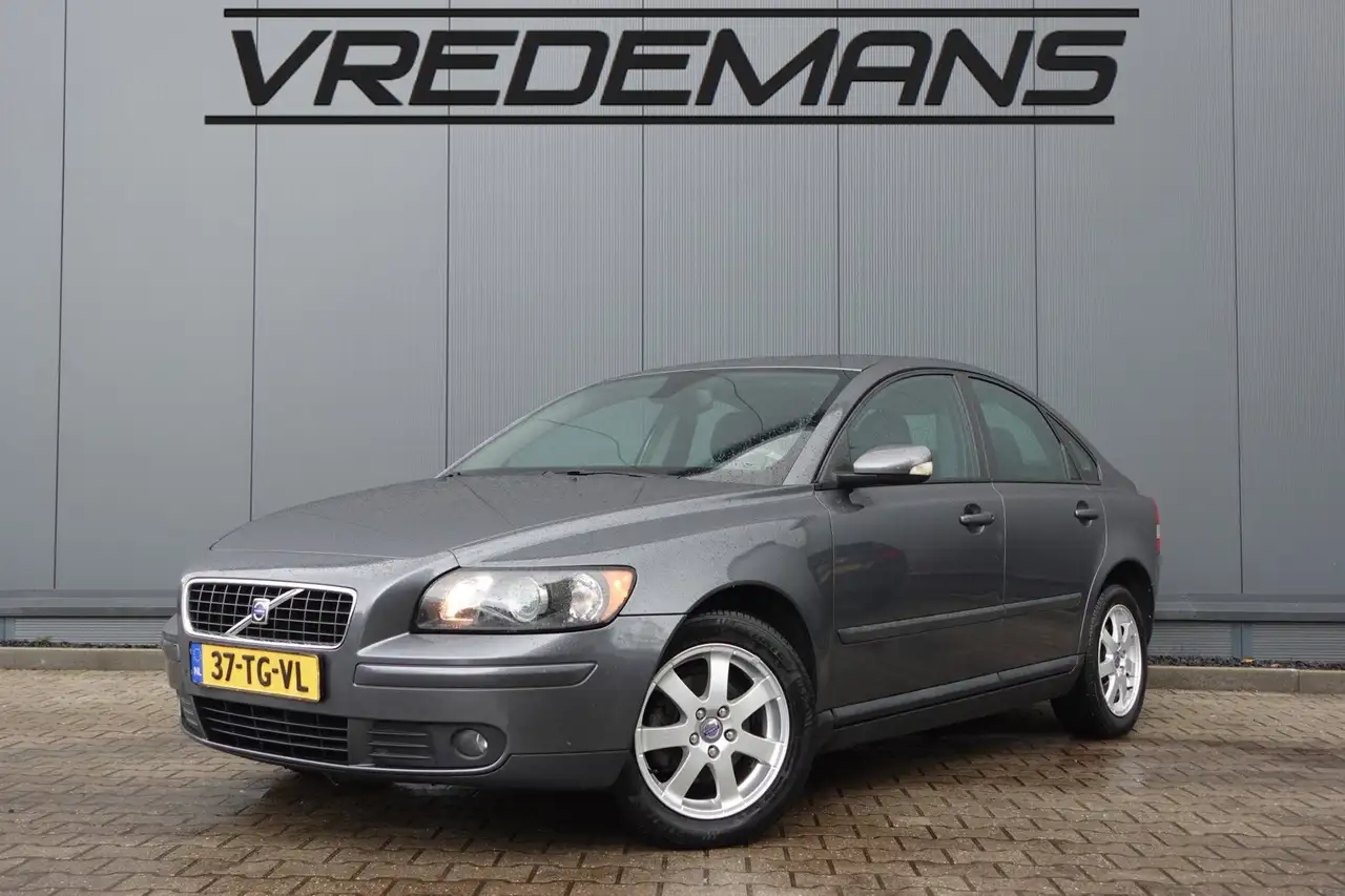 Volvo S40