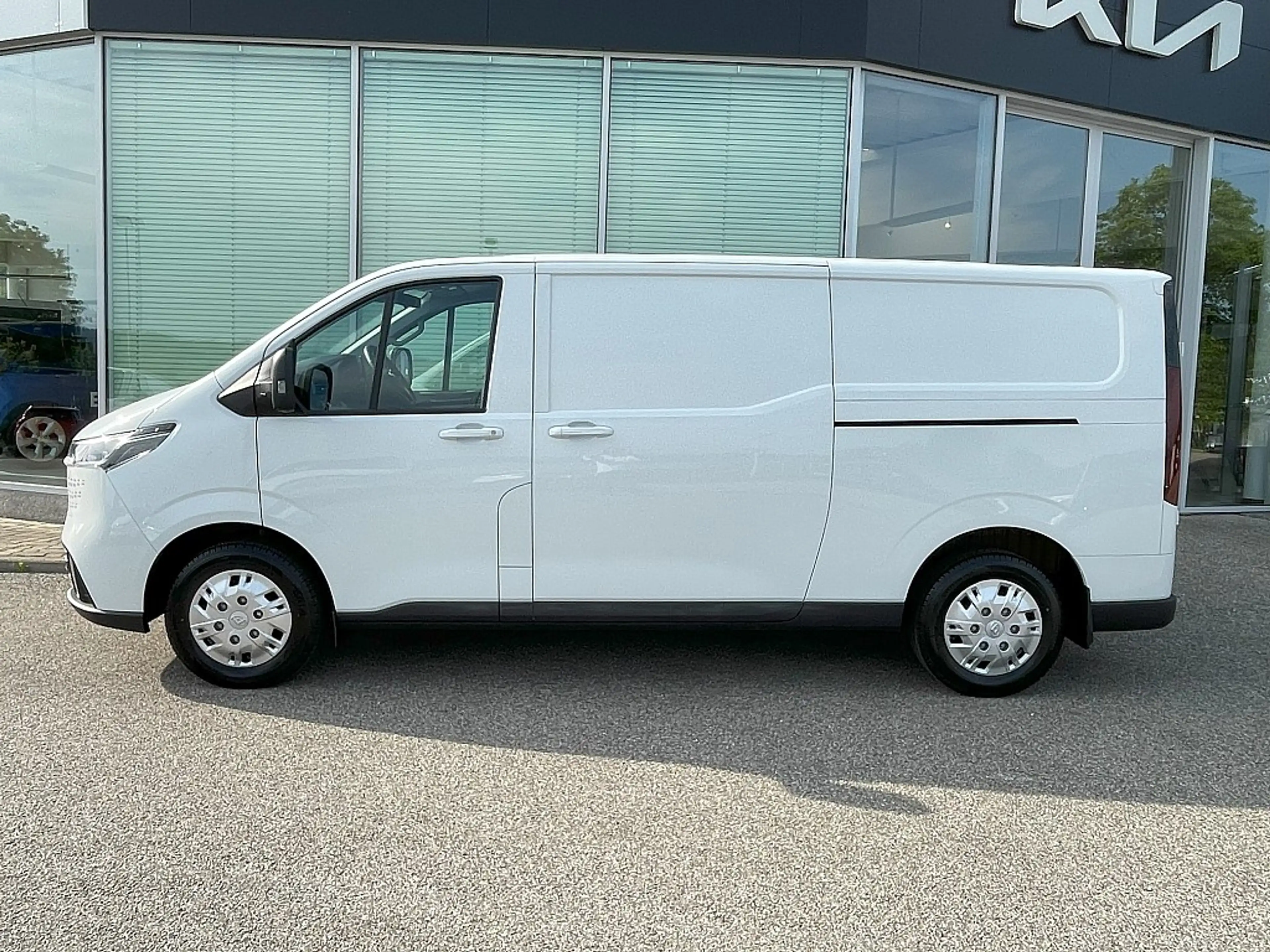 Maxus Deliver 7  L2H1  P3 & SchiebetüreLinks  € 23.99... — photo 4