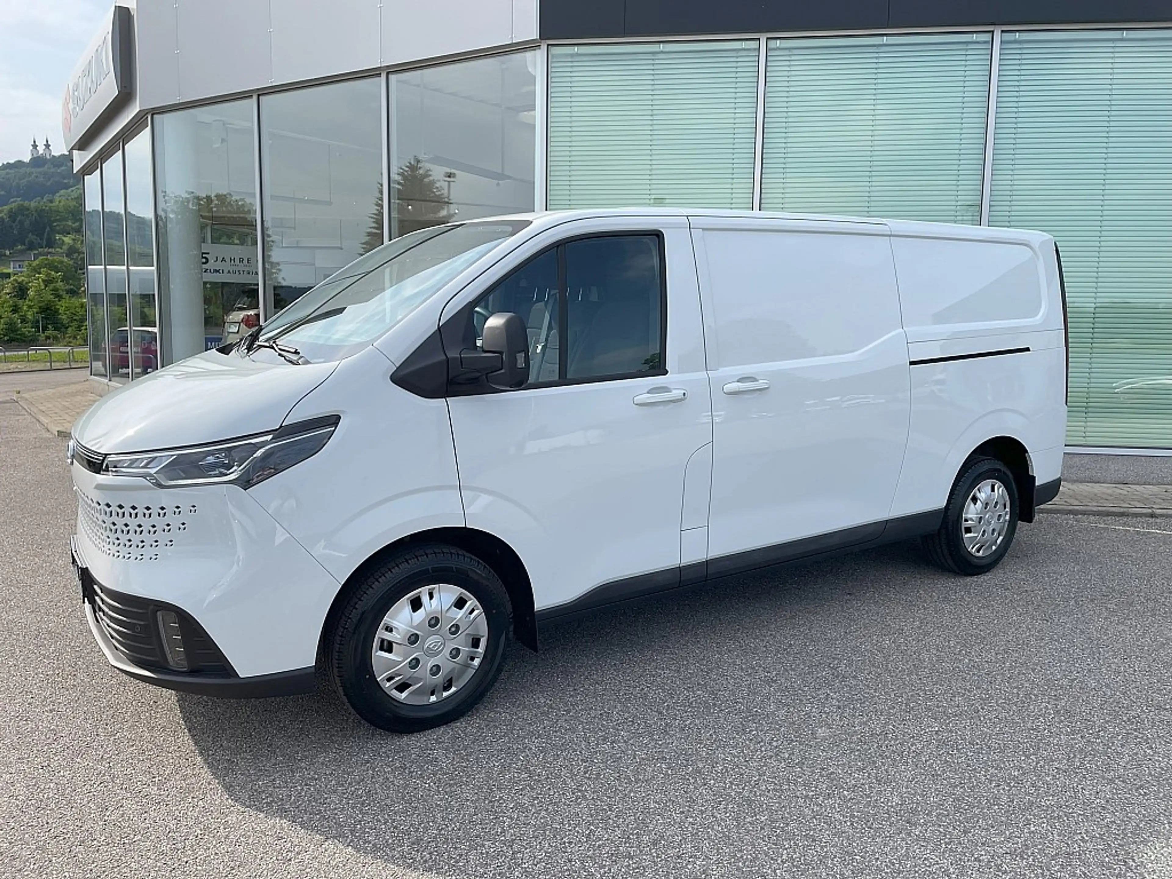 Maxus Deliver 7  L2H1  P3 & SchiebetüreLinks  € 23.99... — photo 3