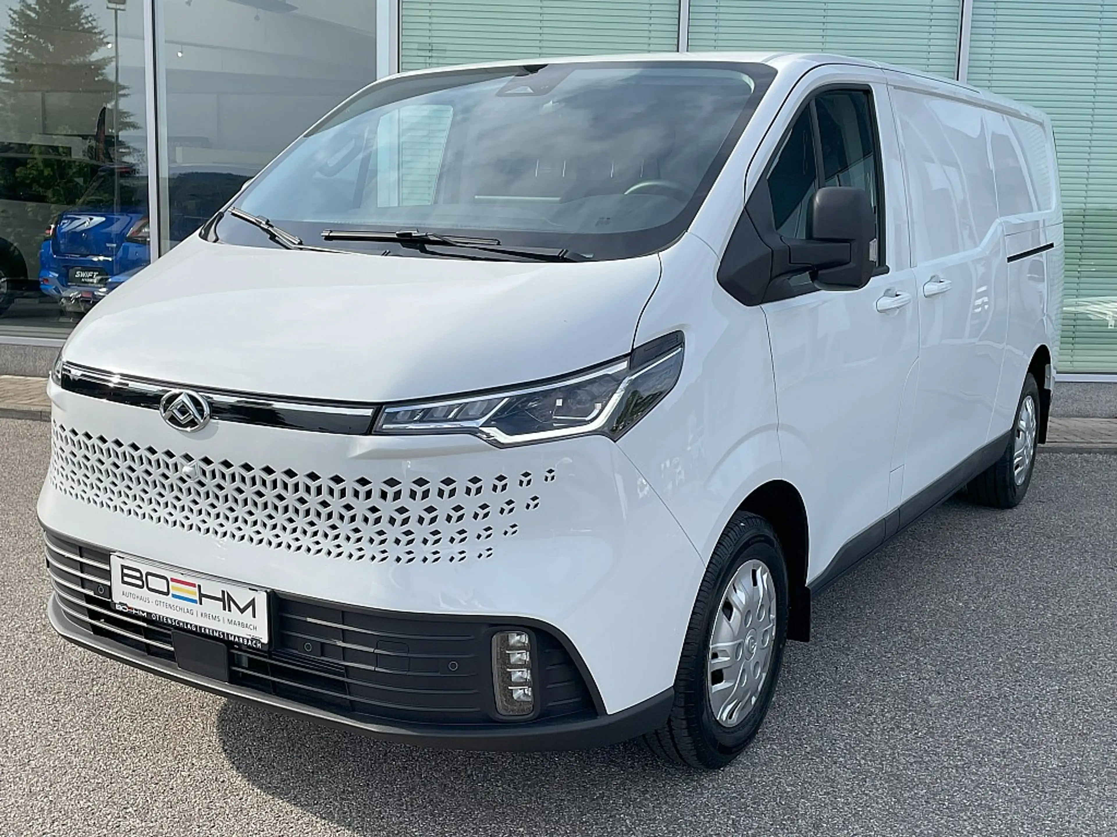 Maxus Deliver 7 L2H1 P3 & SchiebetüreLinks € 23.99...