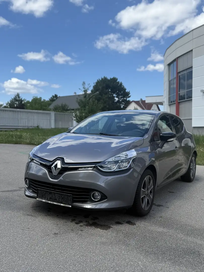 Renault Clio - 2