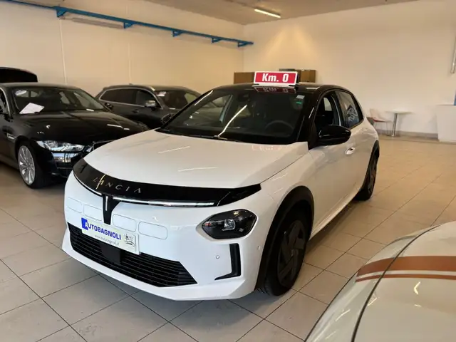 Lancia Ypsilon