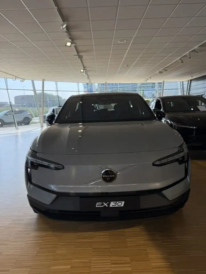Volvo EX30 2026