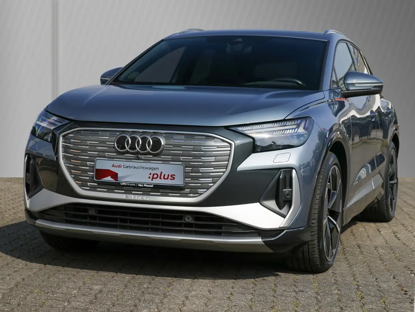 Audi 50 e-tron quattro S line 220 kW Blau - 2