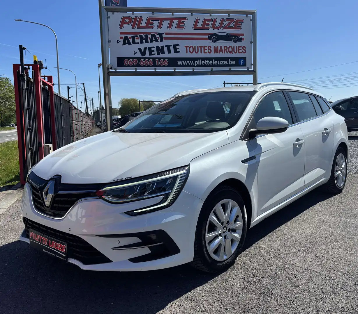 RENAULT Megane