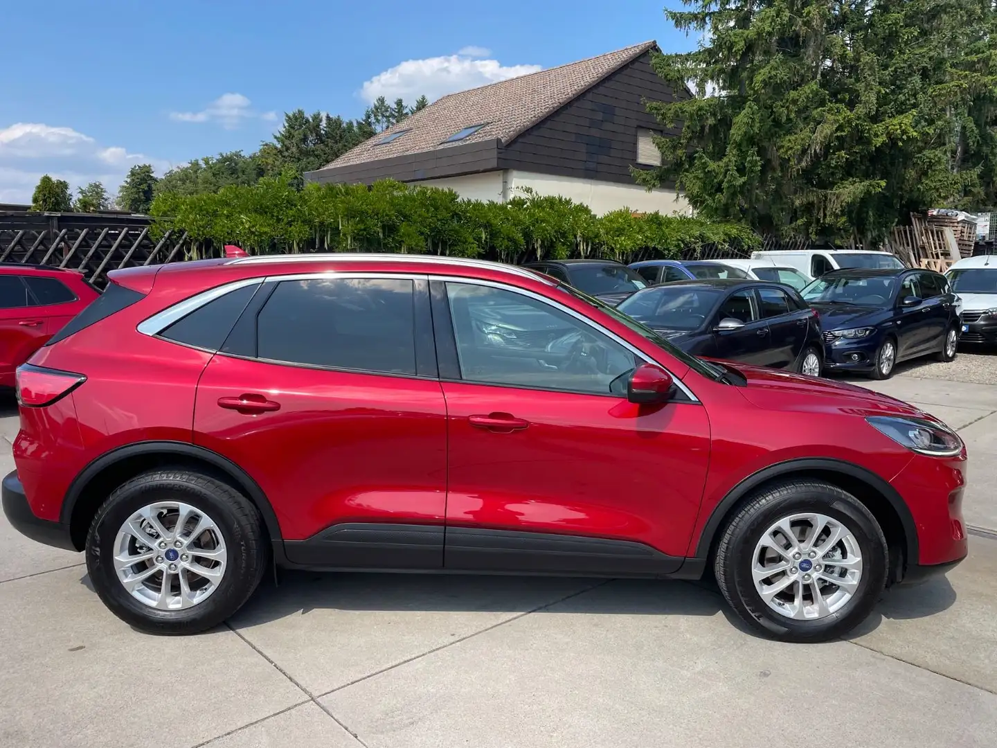 Ford Kuga Titanium/Klima/Navi/Kamera/LED/PDC Rouge - 2