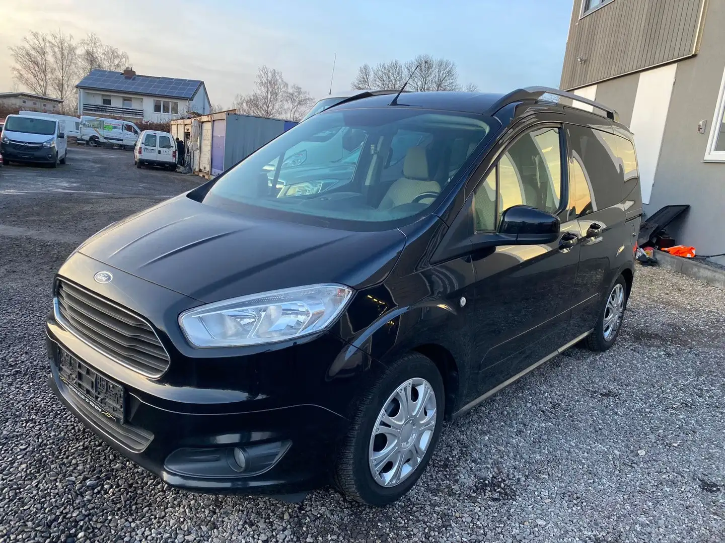 Ford Tourneo Courier Titanium*Klimaut*INJEKTORPROBLEM Negru - 2