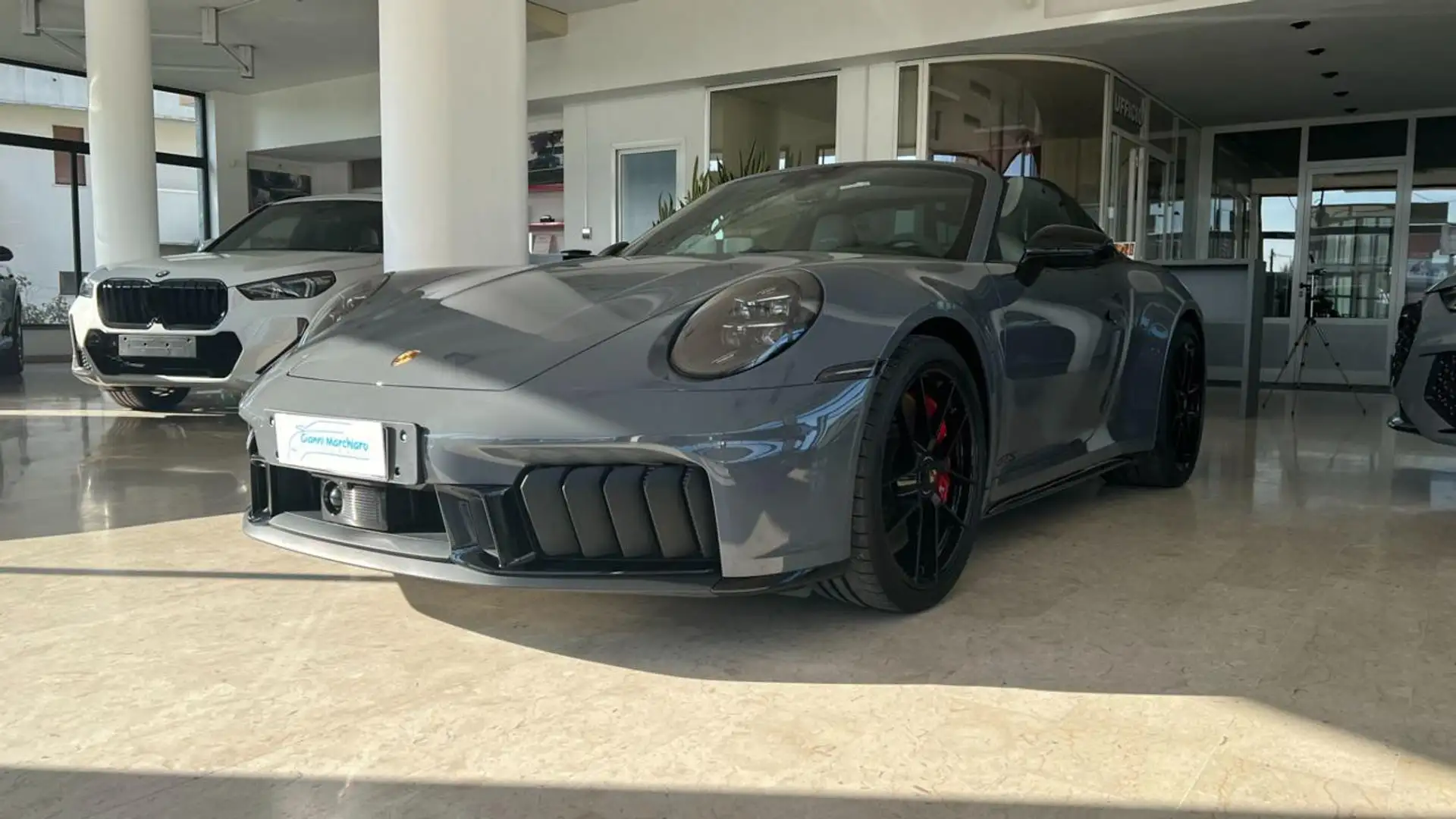 Porsche 992 Targa 4 GTS SOLO SUBENTRO LEASING-LIFTER Grau - 1