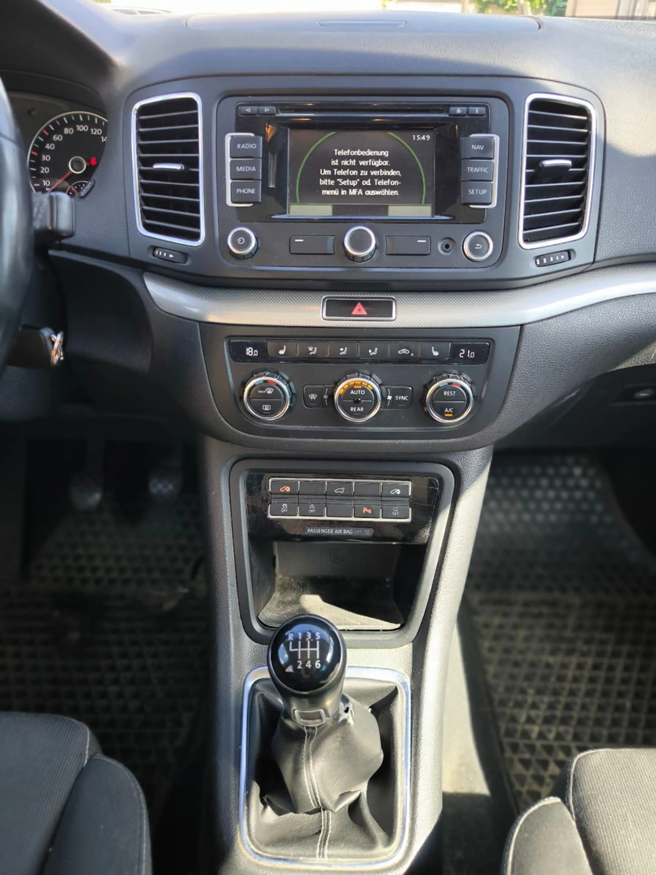 Volkswagen Sharan #Highline#Navi#XenonAllrad#6Sitze#Shz#AHK# — photo 6