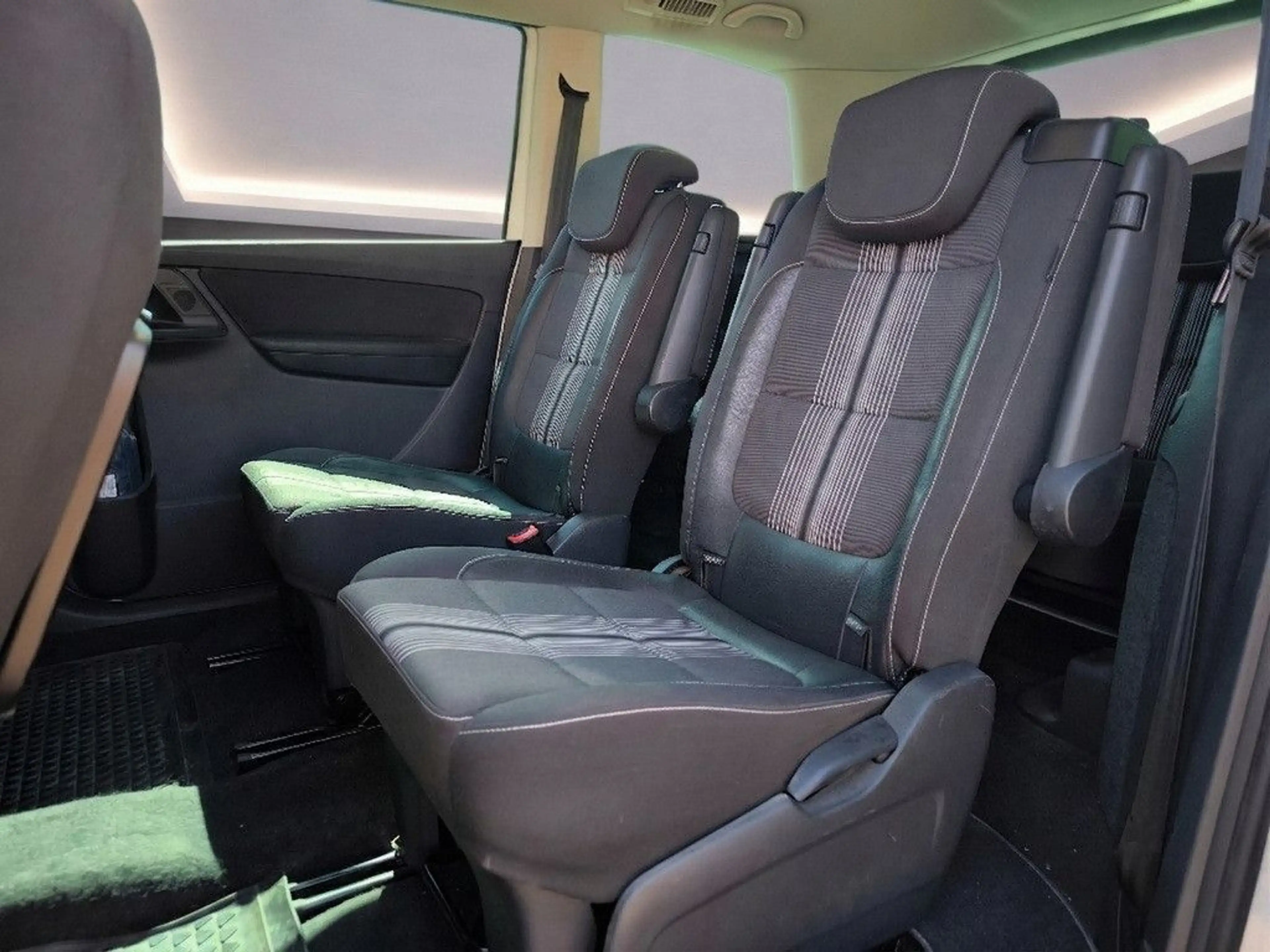 Volkswagen Sharan #Highline#Navi#XenonAllrad#6Sitze#Shz#AHK# — photo 13