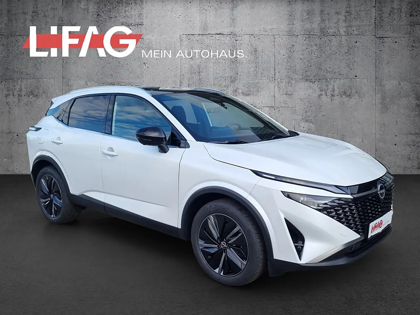 Nissan Qashqai 1,3 DIG-T MHEV Tekna Xtronic *ab € 32.990,-* Silber - 1