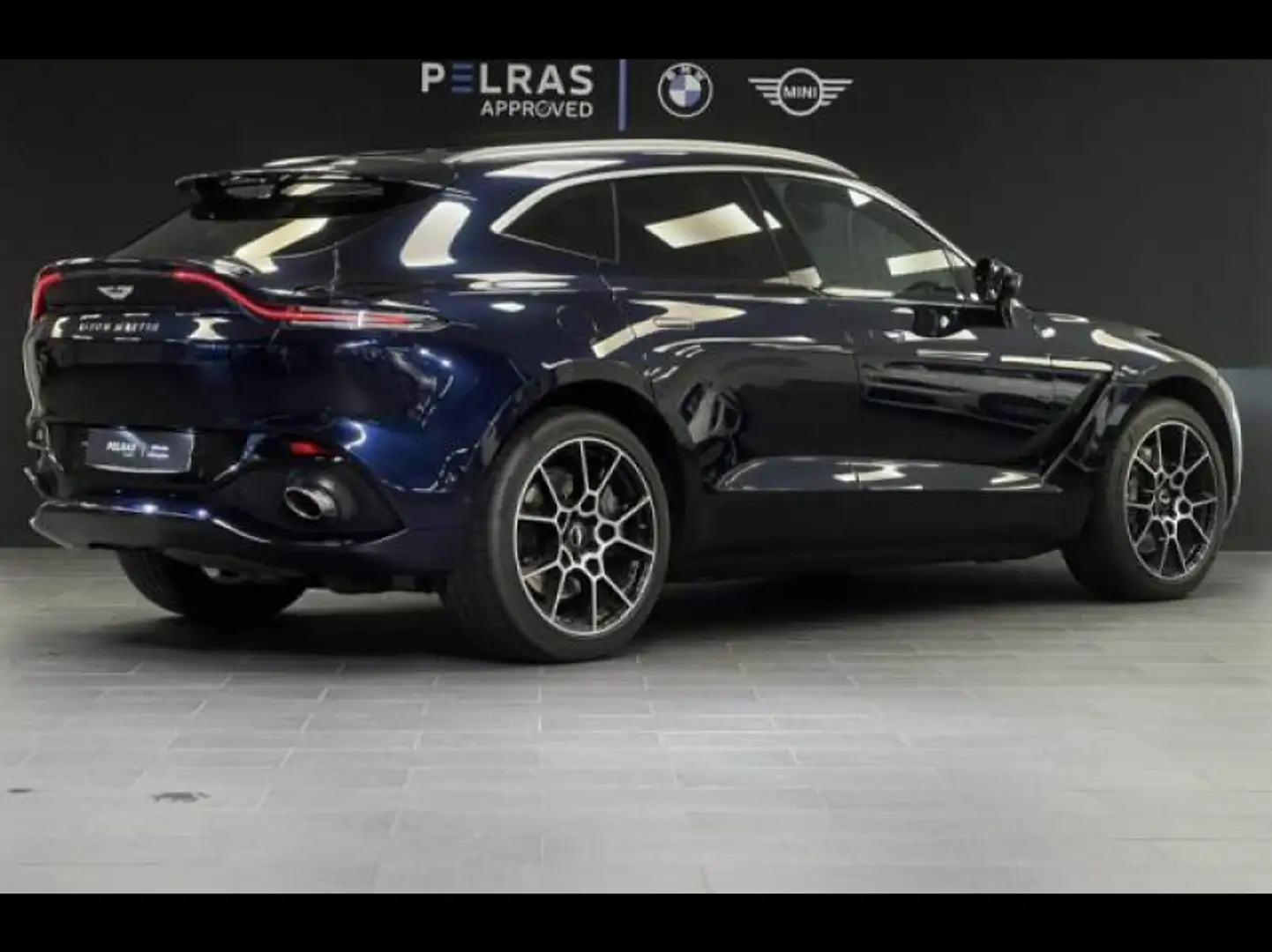 Aston Martin DBX 4.0 V8 biturbo 550ch BVA9 Blau - 2