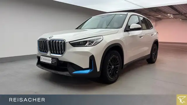 BMW iX1 IX1 A XDRIVE30 LCPlus RFK SH DAB+