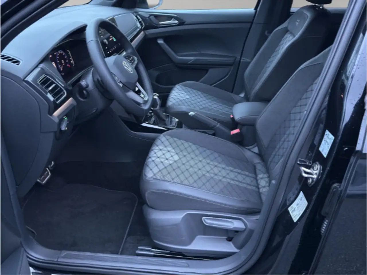 Volkswagen T-Cross R-Line 1.5 TSI DSG AHK+ACC+MATRIX-LED 9