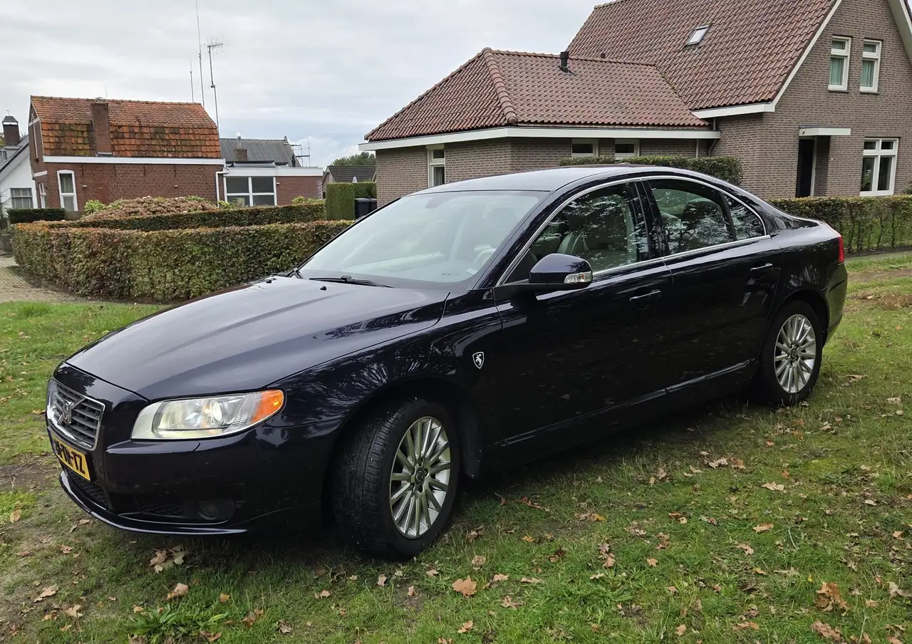 Volvo S80