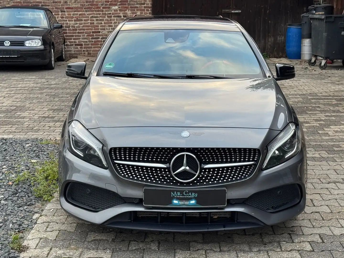 Mercedes-Benz A 220 CDI BlueEfficiency Amg Line Gris - 1