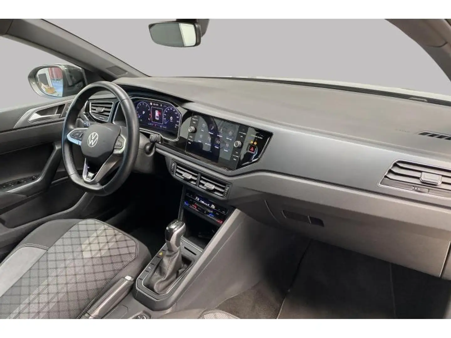 Volkswagen Taigo R-Line 1.0 TSI 115 pk Noir - 2