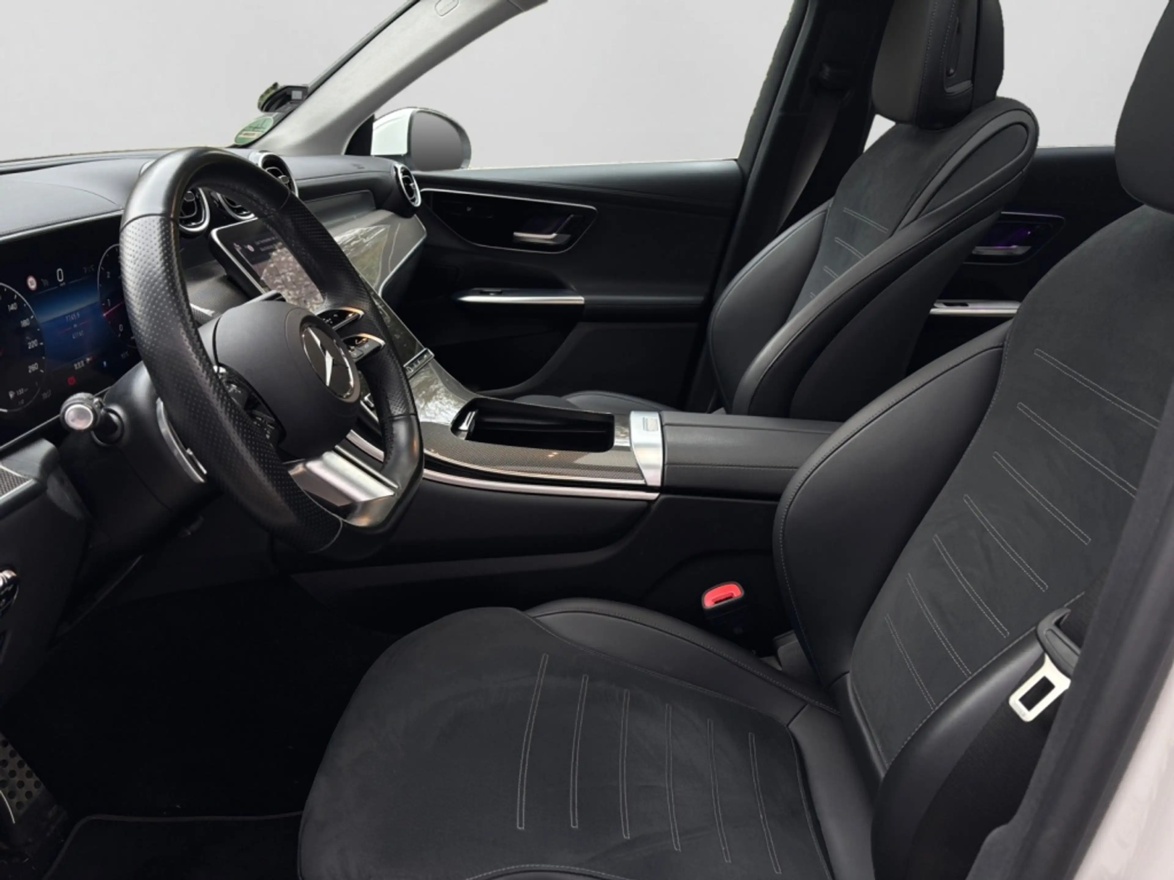 Mercedes-Benz GLC 300 d 4M AMG|PANO|MBUX|SHZ|AHK|KAM|KEYL — photo 6