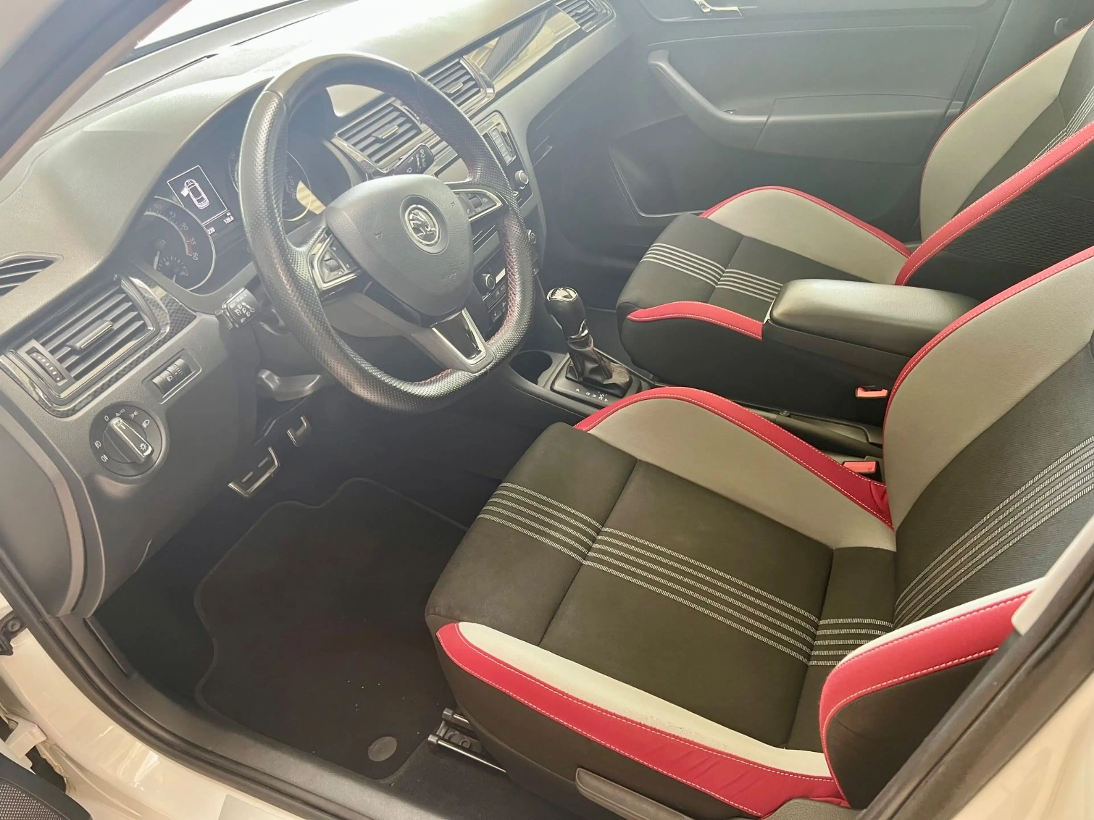 Skoda Rapid/Spaceback 1,4 TDi Spaceback Monte Carlo/Automatik/ — photo 11