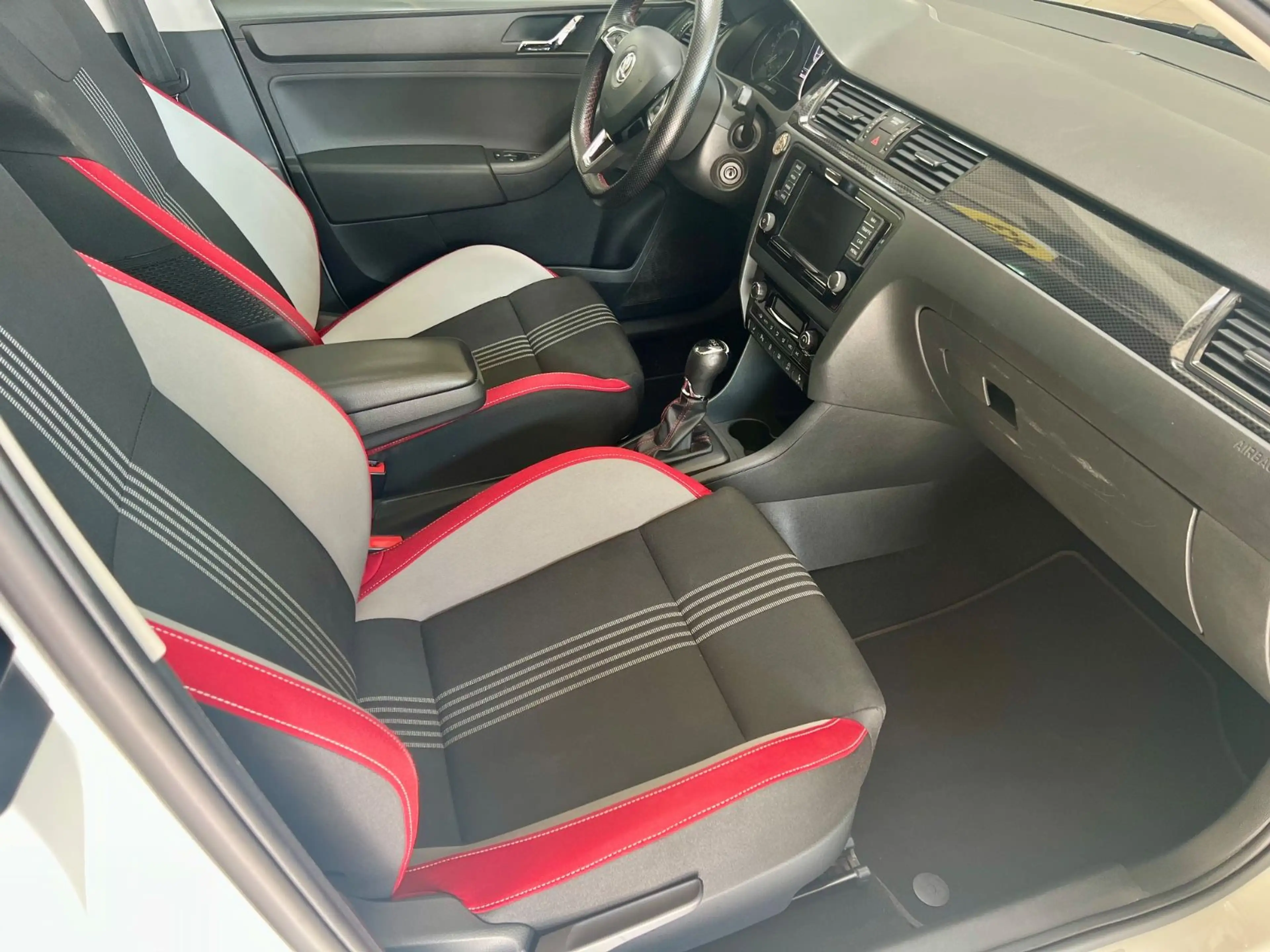 Skoda Rapid/Spaceback 1,4 TDi Spaceback Monte Carlo/Automatik/ — photo 9