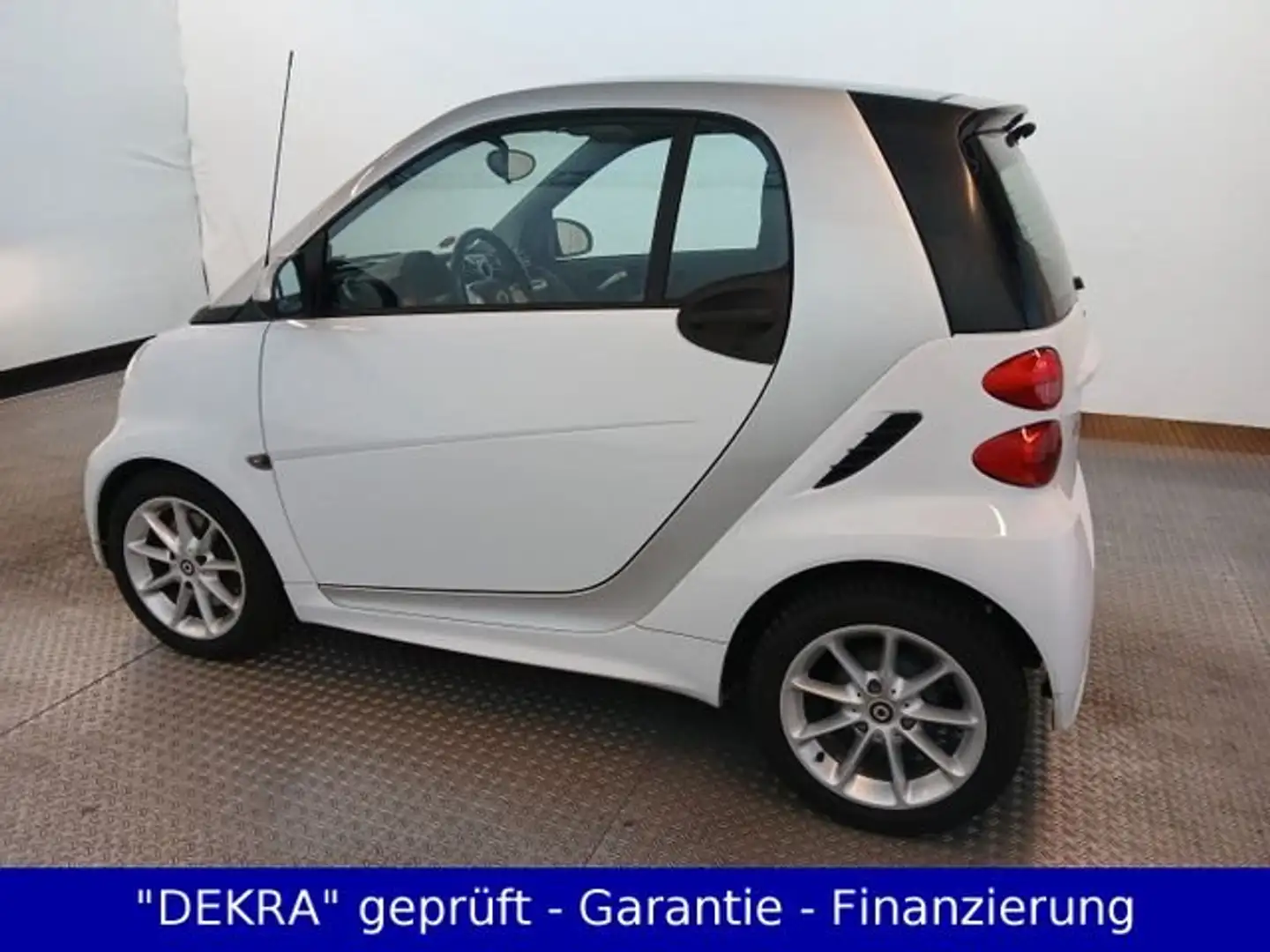 smart forTwo 1.0 MHD"Passion Softtouch"Klima/SHZ/PANORAMA/Servo Grau - 2