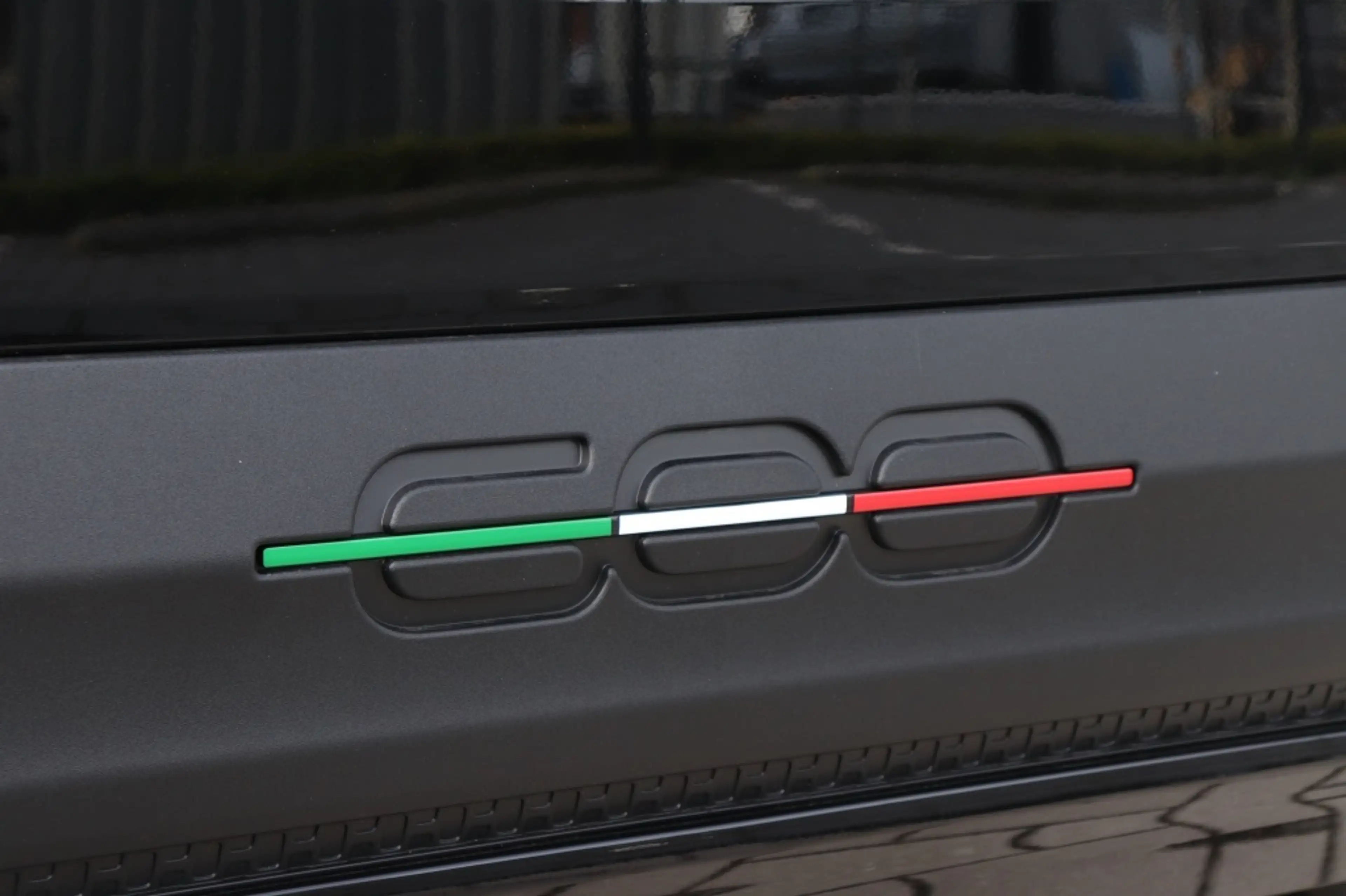 Fiat 600 RED 54 kWh | Carplay | Clima | Cruise | PDC | BTW — photo 9