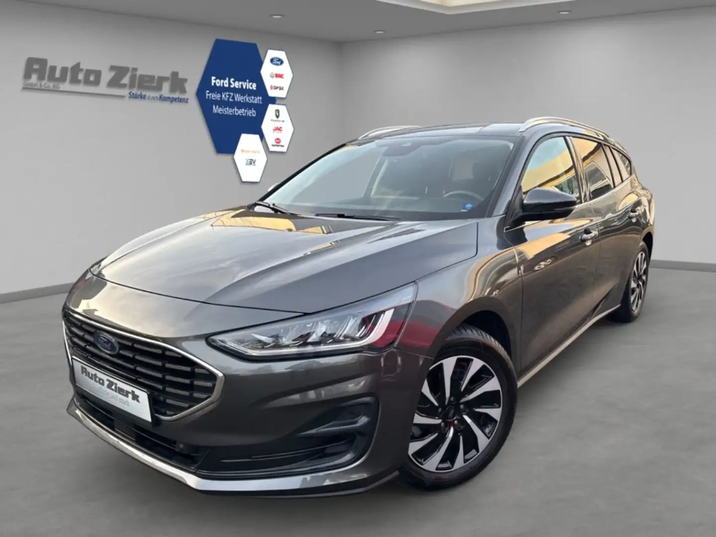 Ford Focus Turnier Titanium 1.0 Ecoboost Aut. NAVI ACC LED RF Grau - 1