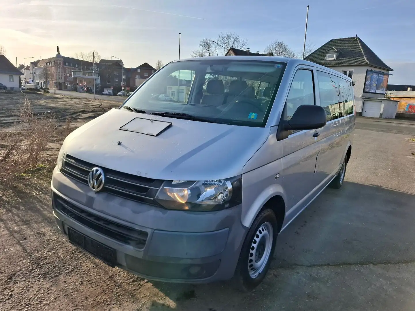 Volkswagen T5 Transporter Kasten-Kombi Kombi lang Silber - 1