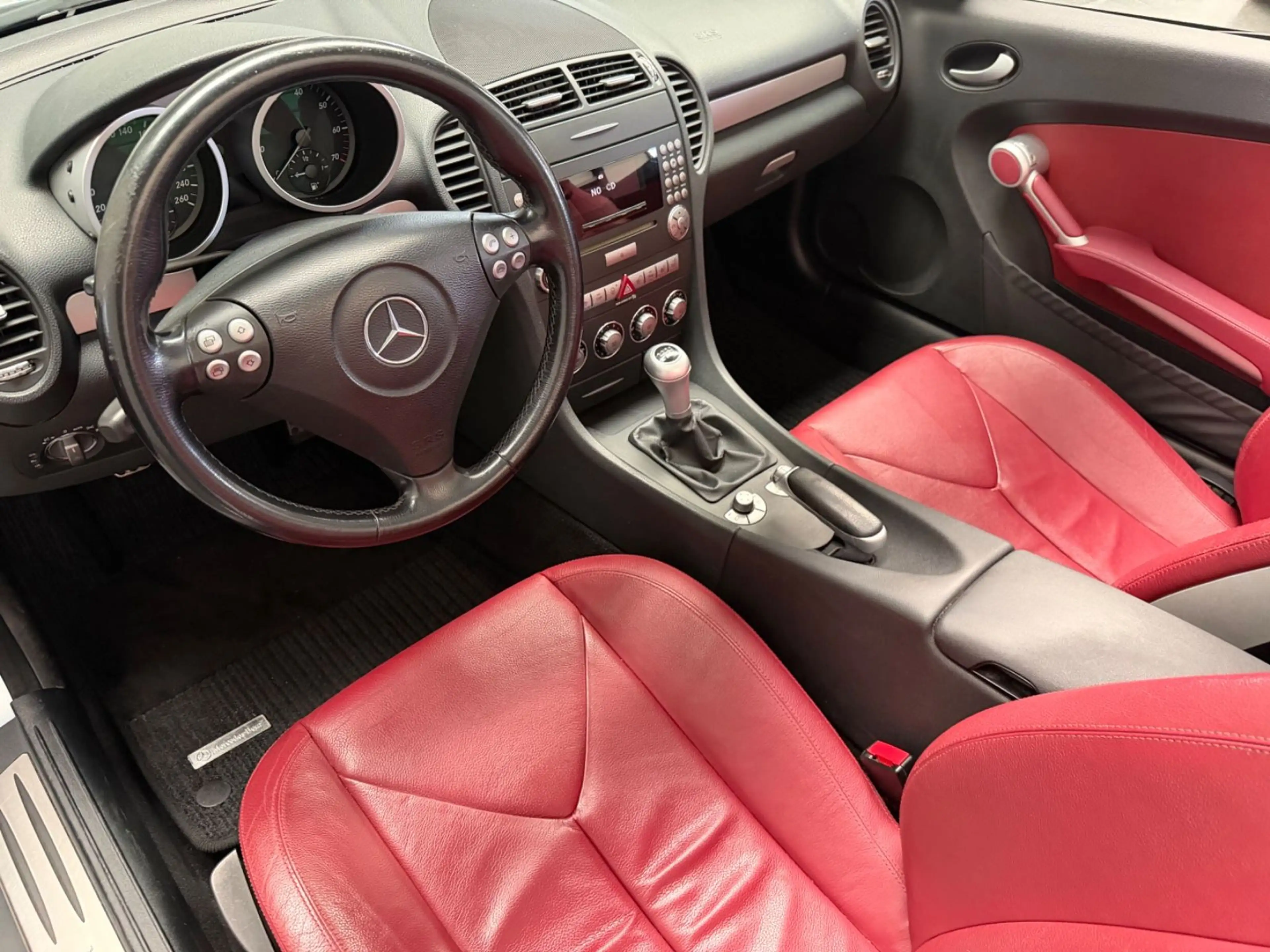 Mercedes-Benz SLK 280 /2. Hand/Airscarf/Leder rot — photo 10
