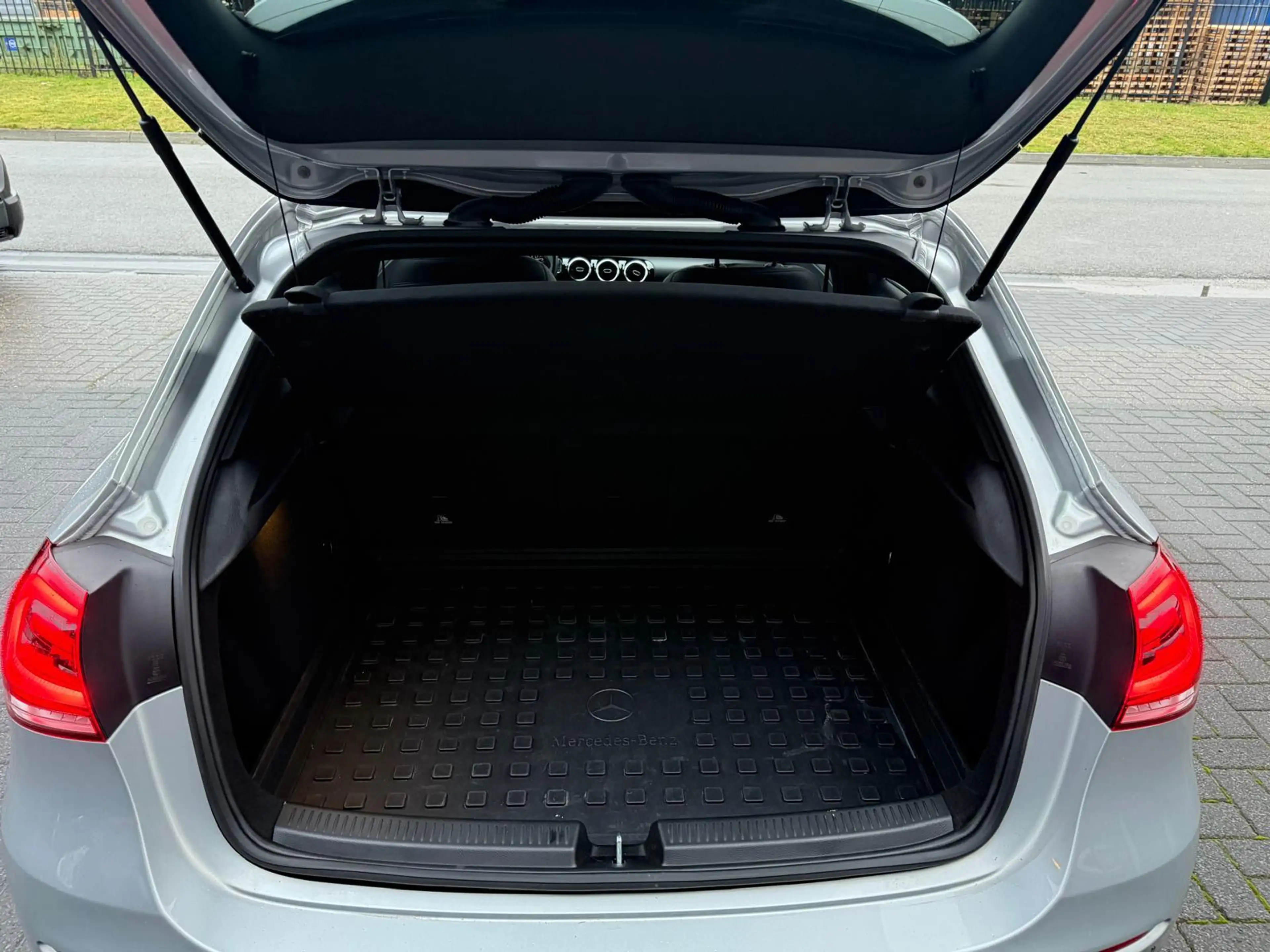 Mercedes-Benz A 180 Business Solution | 3/6/12MND GARANTIE | NAVIGATIE — photo 13
