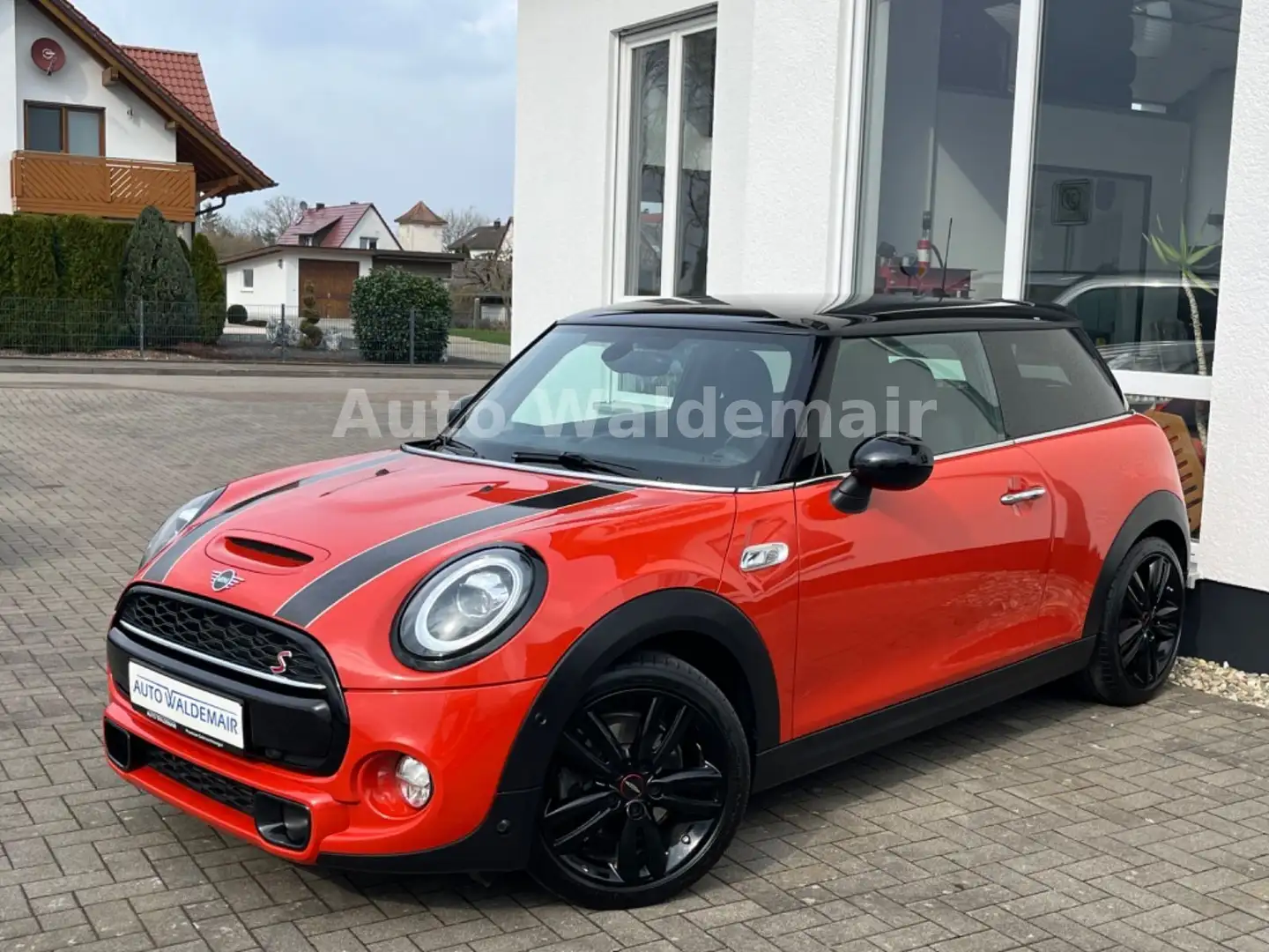 MINI Cooper S DKG LED Navi Sitzhz JCW Lenkrad Spoiler Orange - 1