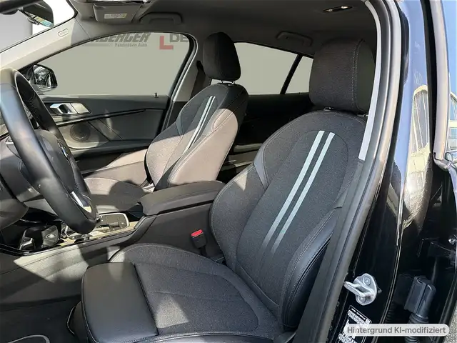 BMW 1 Series view 10