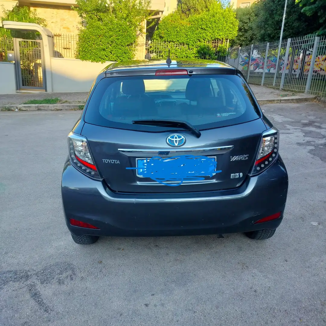 Toyota Yaris Yaris III 2011 5p 1.5h Lounge+ Grigio - 2