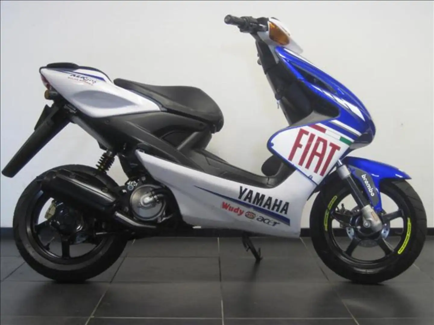 Yamaha Aerox White - 1